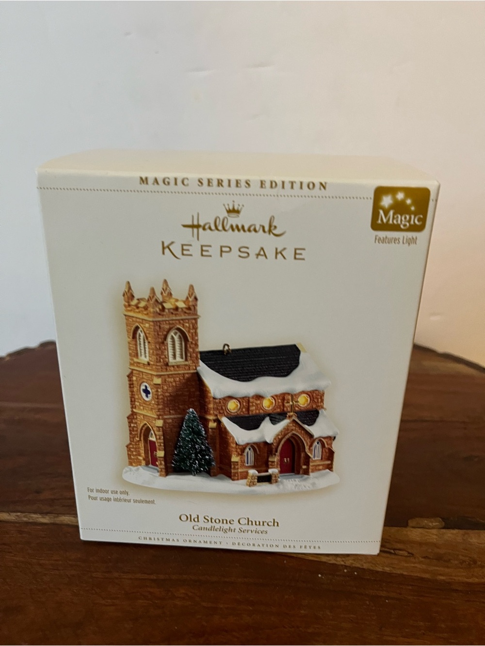 Hallmark Keepsake Ornament 2006 OLD STONE CHURCH CANDLELIGHT SERVICES Light NIB